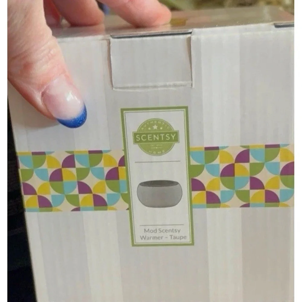 NEW small Scentsy Mod taupe warmer AND Star Wars Outer Rim 3-pack Scentsy bars